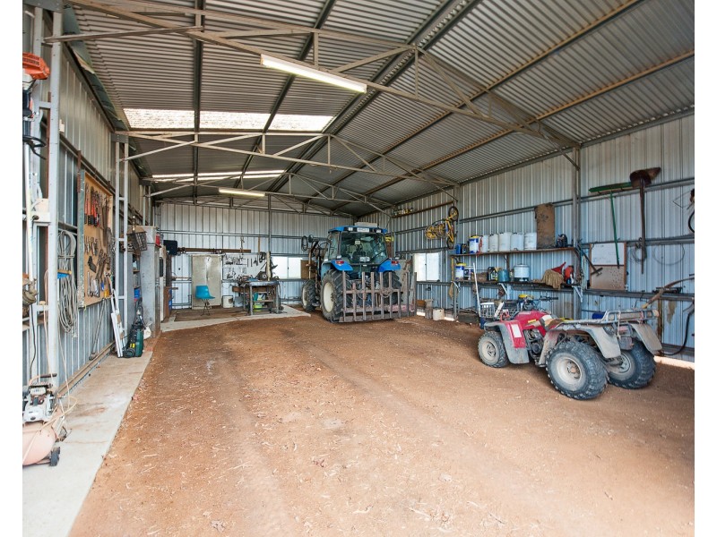 90 Kinghorne Lane, Nyah VIC 3594