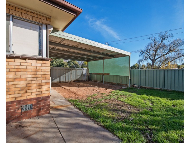 2 Wilkins Grove, Swan Hill VIC 3585