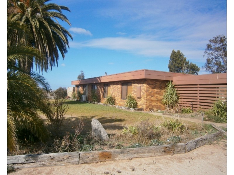 35 Leeder Road, Nyah West VIC 3595