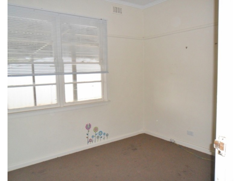 44 Stradbroke Avenue, Swan Hill VIC 3585