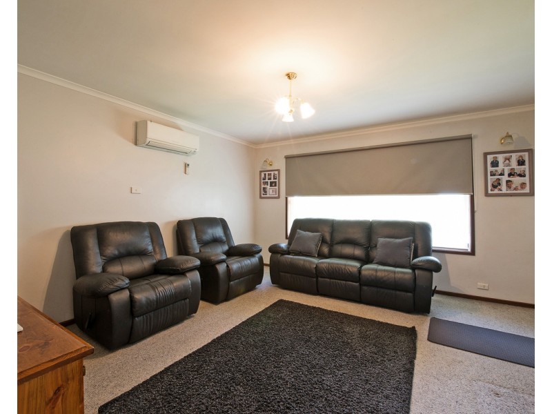 20 Domaille Crescent, Swan Hill VIC 3585