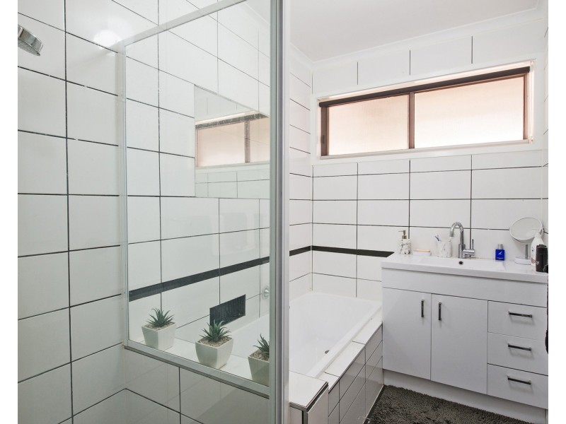 20 Domaille Crescent, Swan Hill VIC 3585