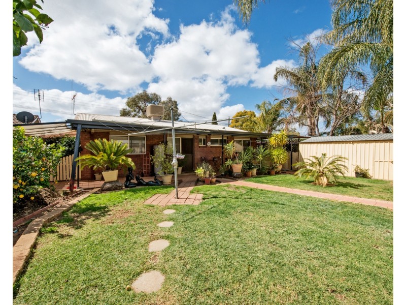 20 Domaille Crescent, Swan Hill VIC 3585