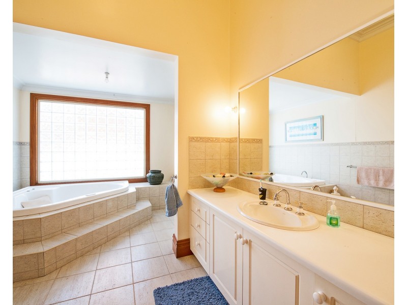 345 Beveridge Street, Swan Hill VIC 3585