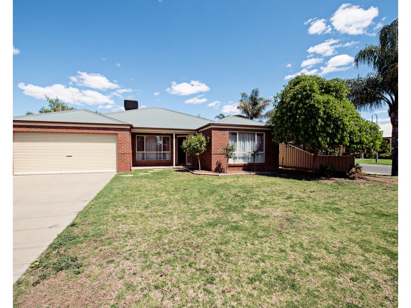 15 Adams Road, Swan Hill VIC 3585