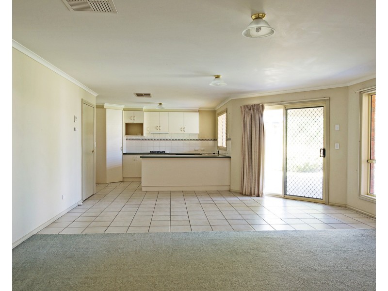 15 Adams Road, Swan Hill VIC 3585