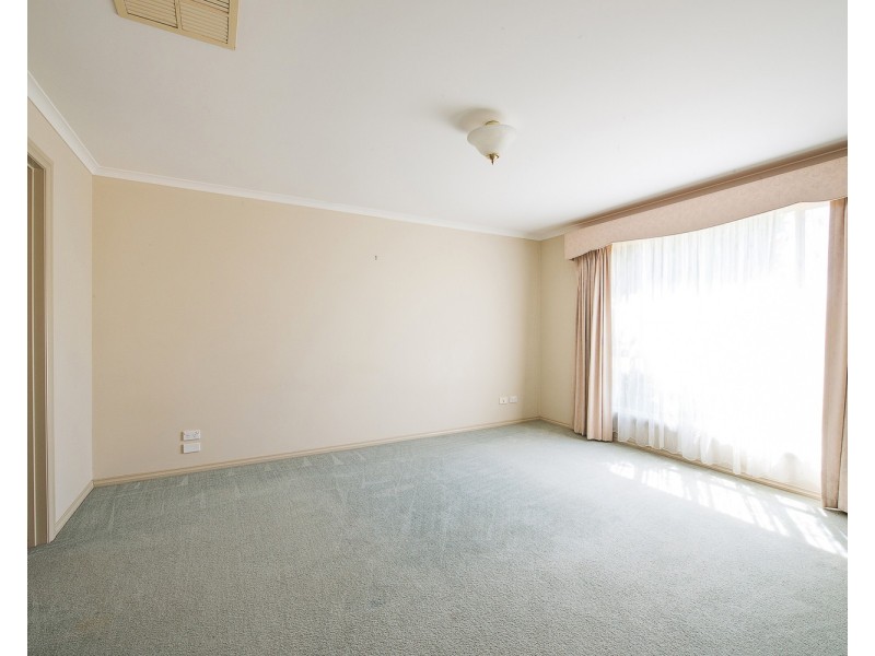 15 Adams Road, Swan Hill VIC 3585