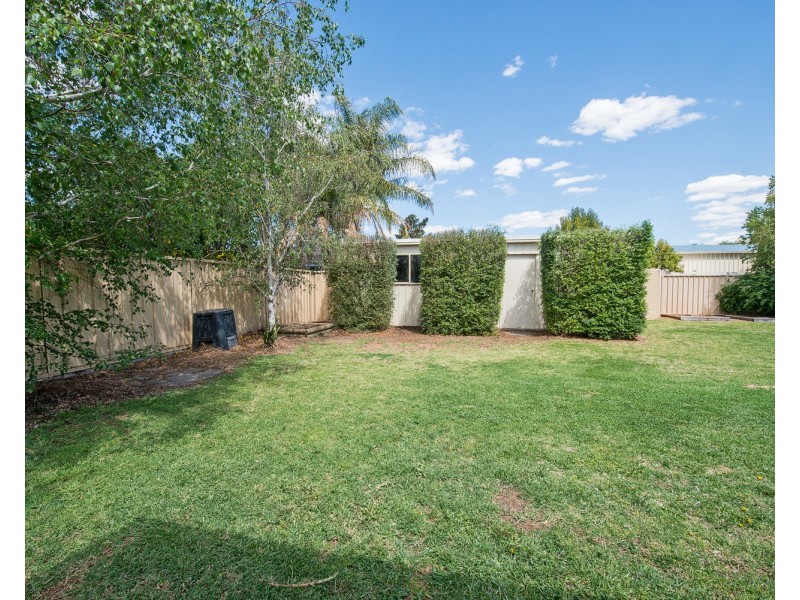 15 Adams Road, Swan Hill VIC 3585
