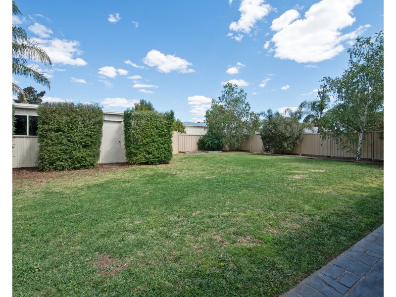 15 Adams Road, Swan Hill VIC 3585