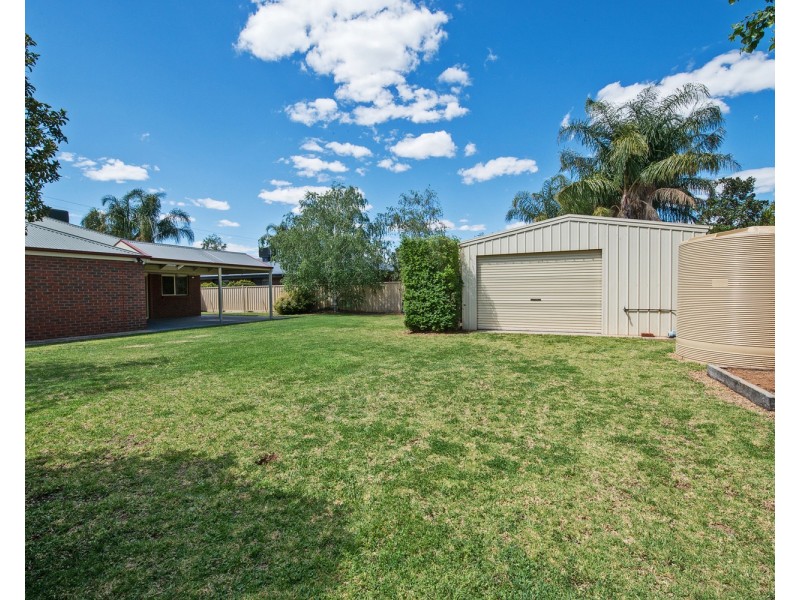 15 Adams Road, Swan Hill VIC 3585
