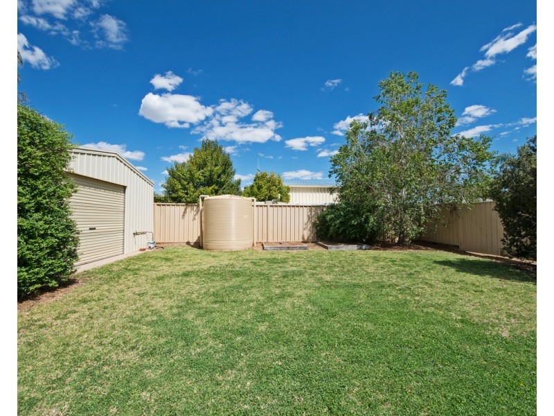15 Adams Road, Swan Hill VIC 3585