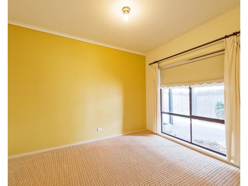 137 Lakeside Drive, Lake Boga VIC 3584