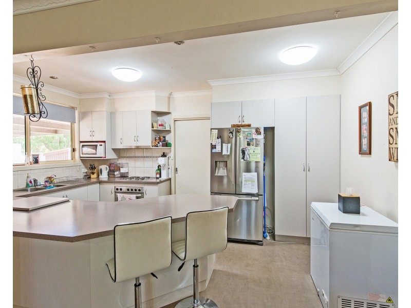 173 Stradbroke Avenue, Swan Hill VIC 3585