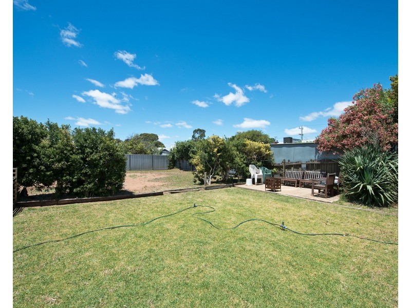 173 Stradbroke Avenue, Swan Hill VIC 3585