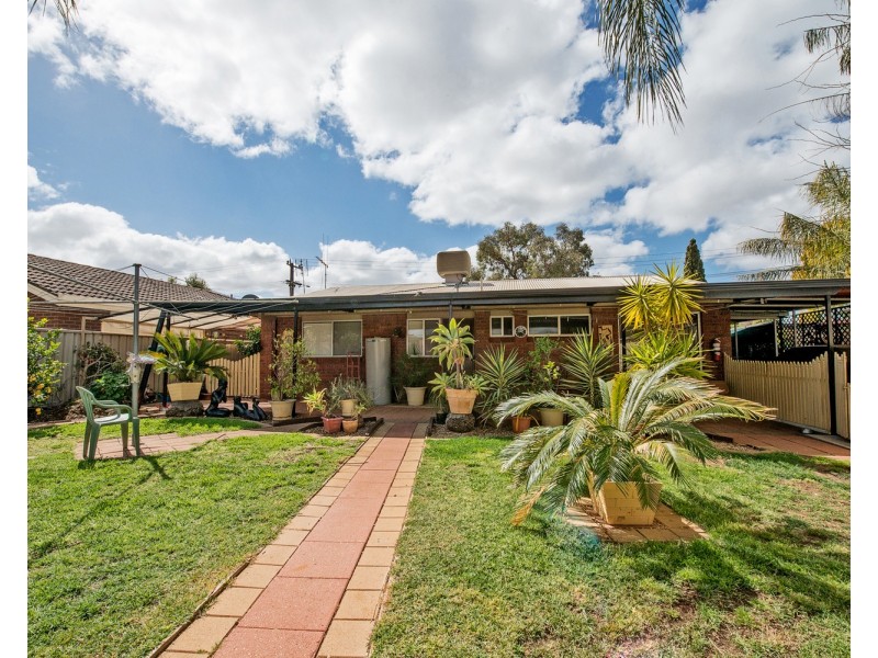 20 Domaille Crescent, Swan Hill VIC 3585
