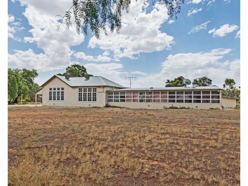 41 High Street, Piangil VIC 3597