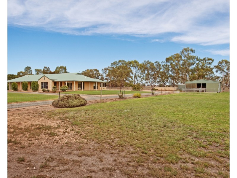 110 Yana Street, Swan Hill VIC 3585