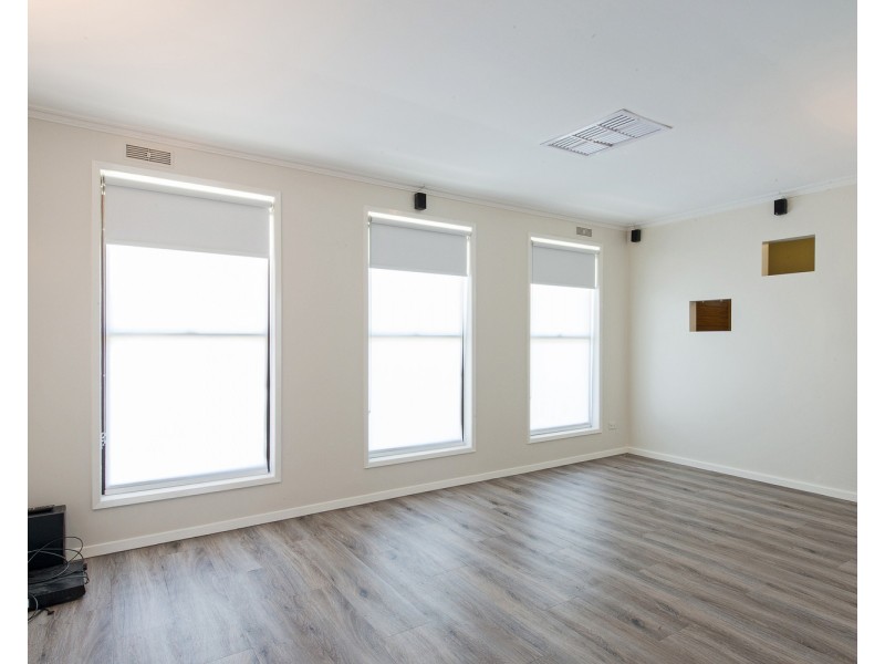 19 Mellor Grove, Swan Hill VIC 3585