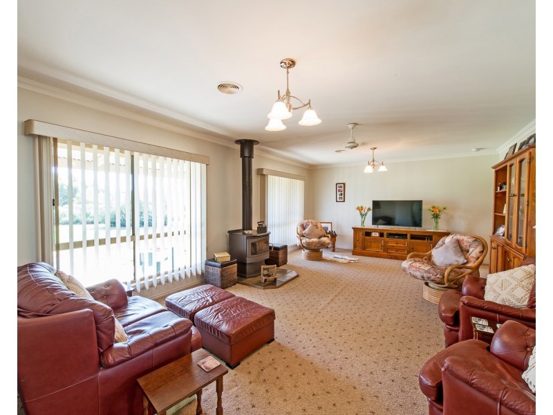 22 Suttie Drive, Swan Hill VIC 3585