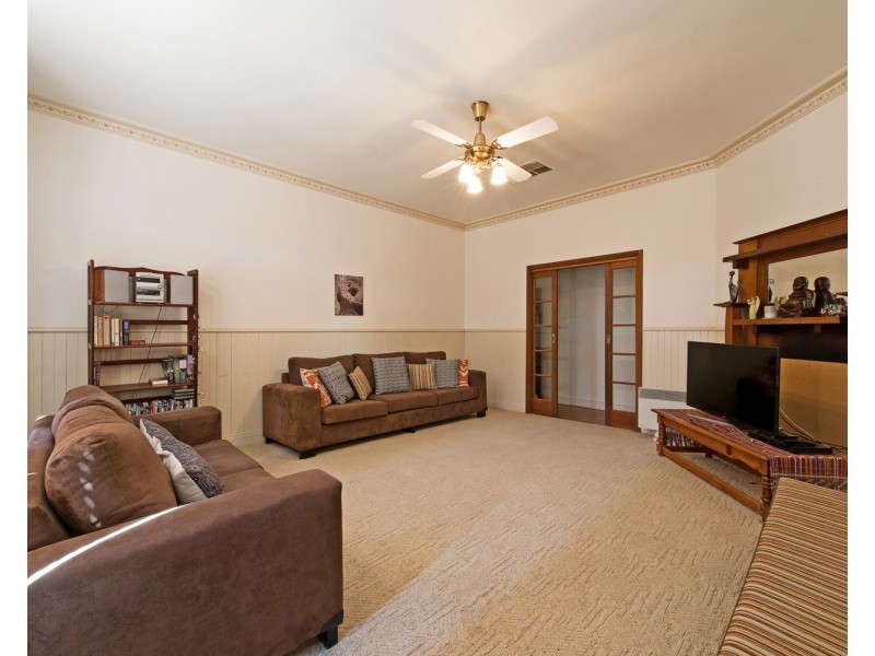 45 Marraboor Street, Lake Boga VIC 3584