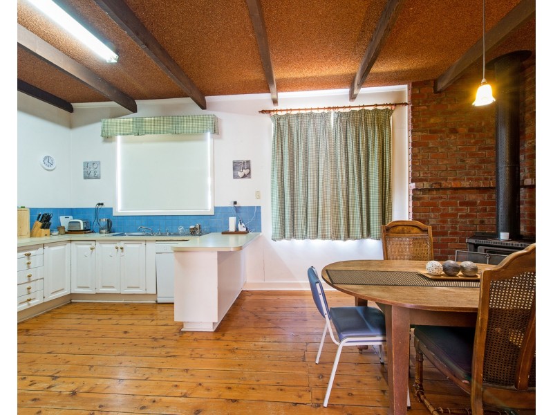 45 Marraboor Street, Lake Boga VIC 3584