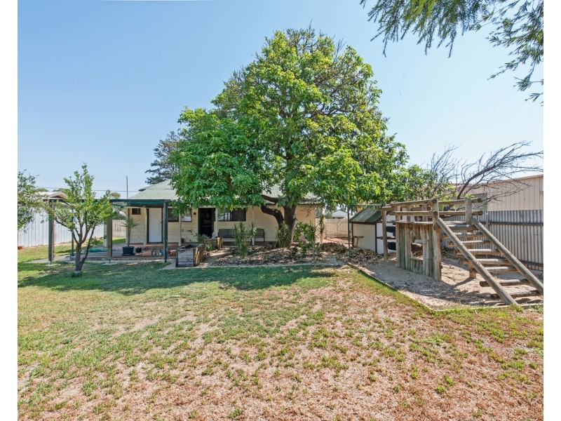 45 Marraboor Street, Lake Boga VIC 3584