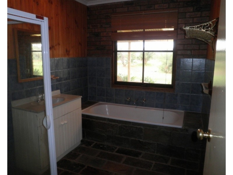 1033 Koraleigh Road, Koraleigh NSW 2735