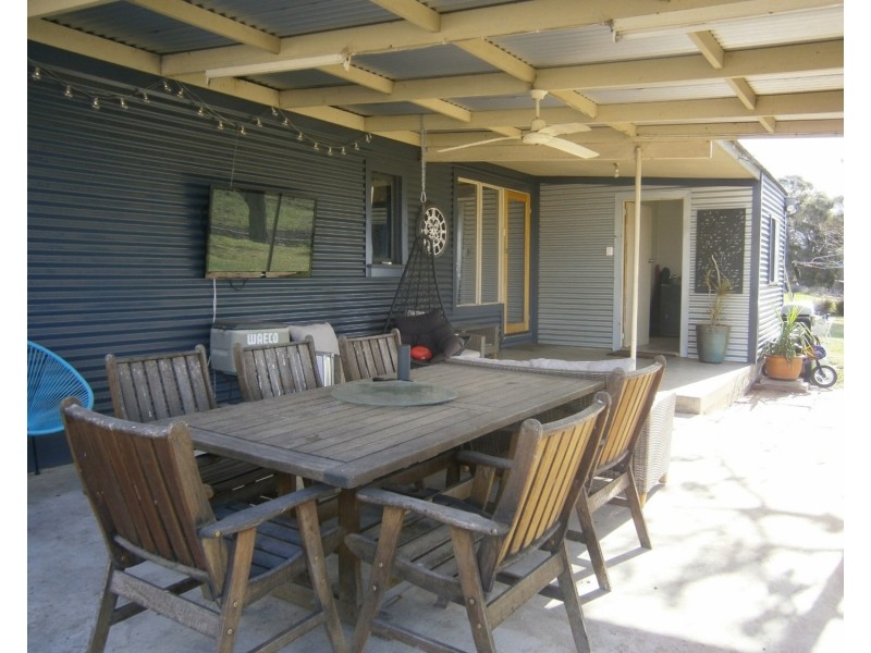 4658 Murray Valley Highway, Lake Boga VIC 3584