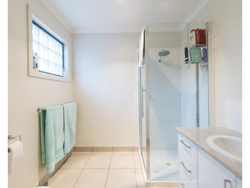 5 Yorrell Close, Swan Hill VIC 3585