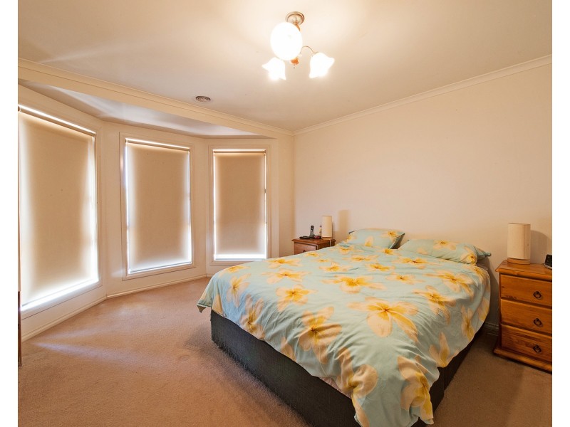 2 Suttie Drive, Swan Hill VIC 3585