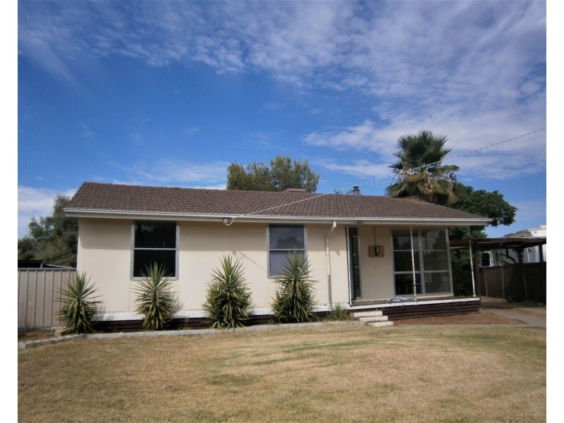 11 Eyre Court, Swan Hill VIC 3585