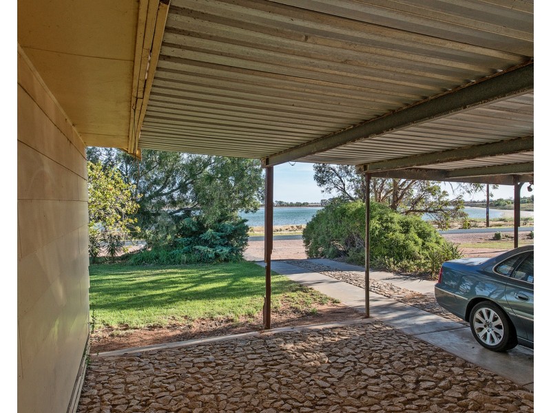 114 Lake Boga Ultima Road, Lake Boga VIC 3584