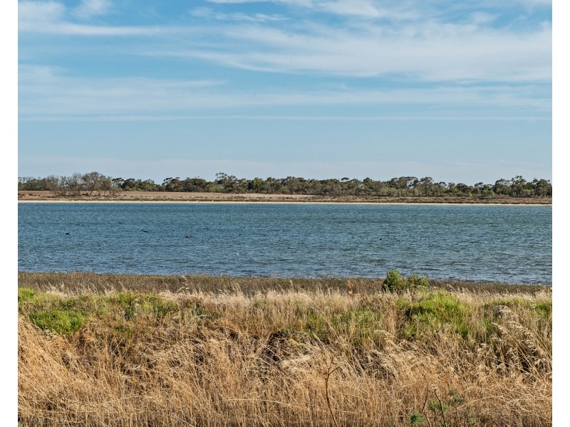 114 Lake Boga Ultima Road, Lake Boga VIC 3584