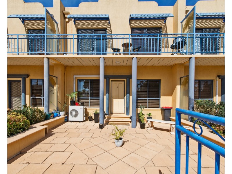 2/478 Campbell Street, Swan Hill VIC 3585