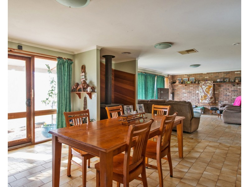 94 Ross Road, Nyah West VIC 3595