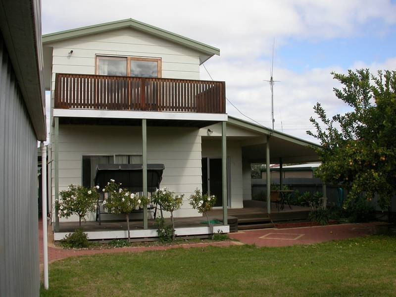 12 Donnington Street, Swan Hill VIC 3585