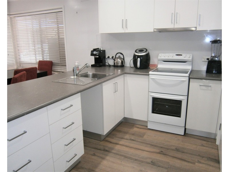 34 Domaille Crescent, Swan Hill VIC 3585