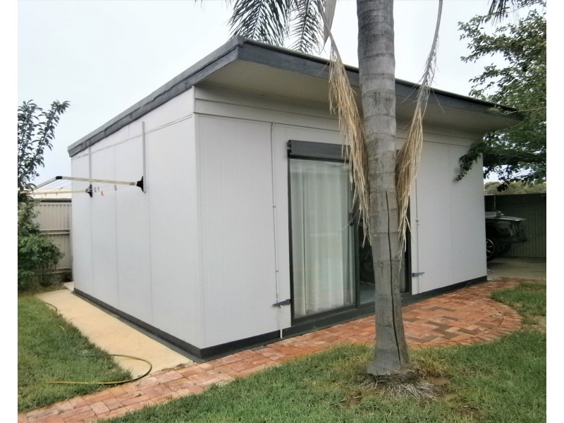 34 Domaille Crescent, Swan Hill VIC 3585