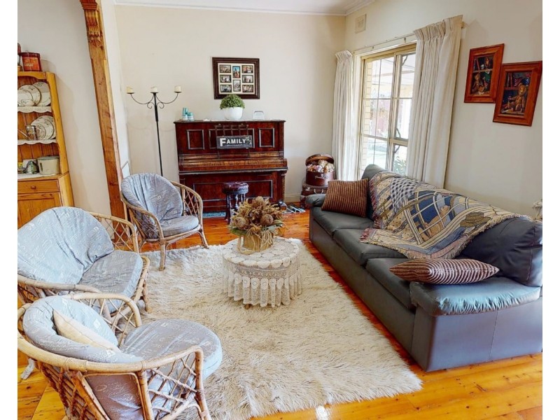 50 Burton Street, Swan Hill VIC 3585