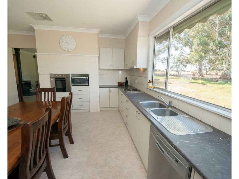 85 Ross Road, Nyah West VIC 3595