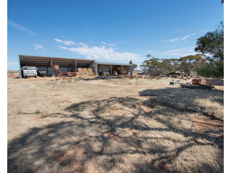 85 Ross Road, Nyah West VIC 3595
