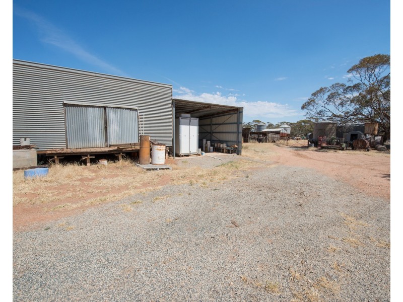 85 Ross Road, Nyah West VIC 3595