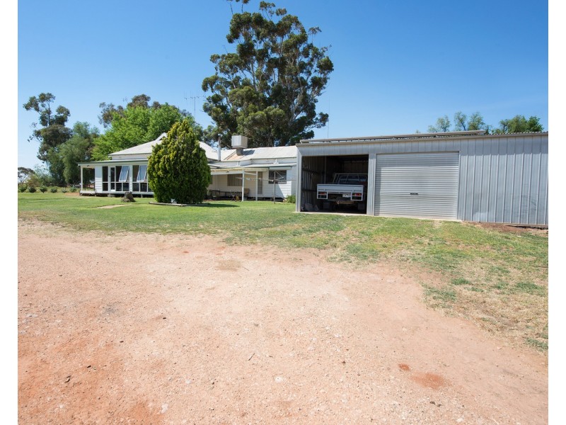 85 Ross Road, Nyah West VIC 3595
