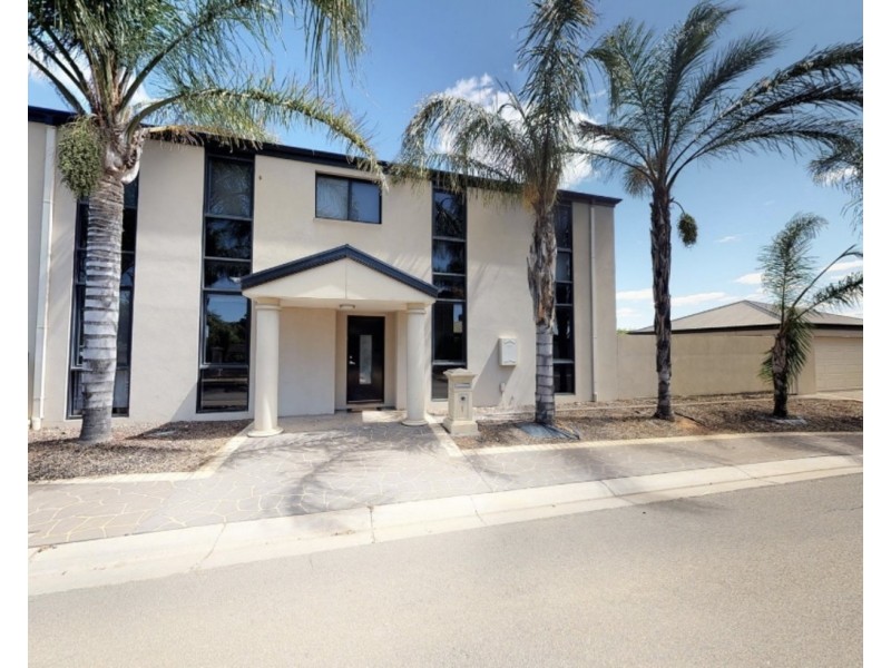 1 Betts Court, Swan Hill VIC 3585