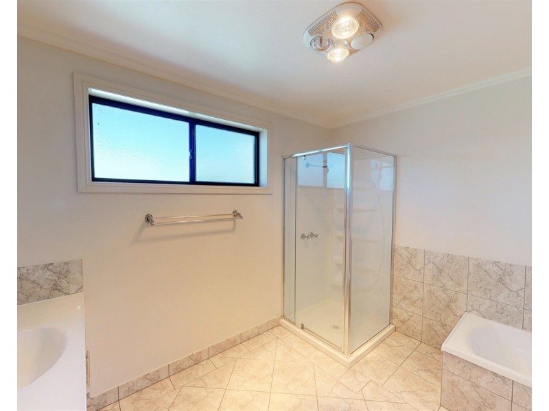 1 Betts Court, Swan Hill VIC 3585