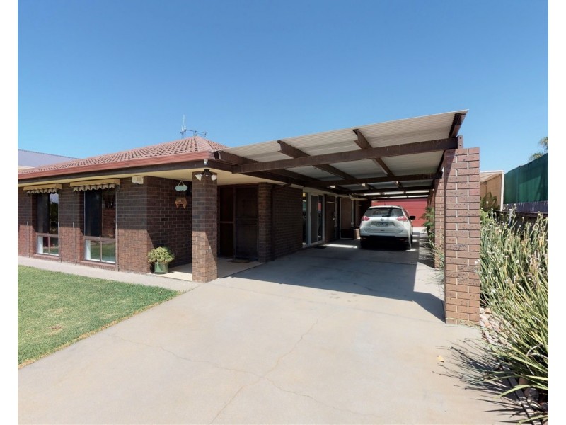 32 Dunstone Street, Swan Hill VIC 3585