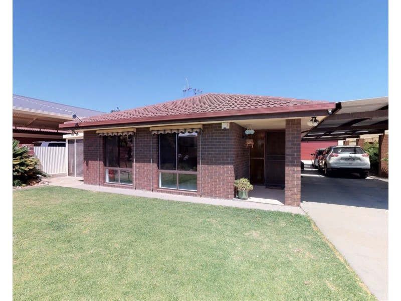 32 Dunstone Street, Swan Hill VIC 3585