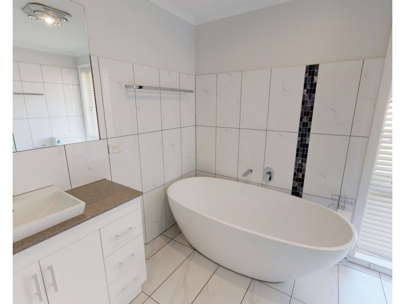 32 Dunstone Street, Swan Hill VIC 3585