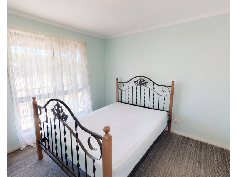 11 Station Street, Piangil VIC 3597