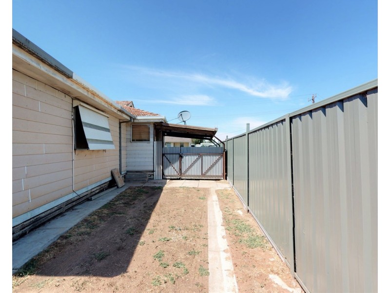 3 Harrison Crescent, Swan Hill VIC 3585